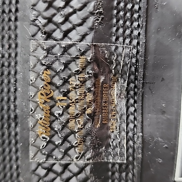 NEW WindRiver Insulated black rain boots with adjustable calf strap - Picture 8 of 8